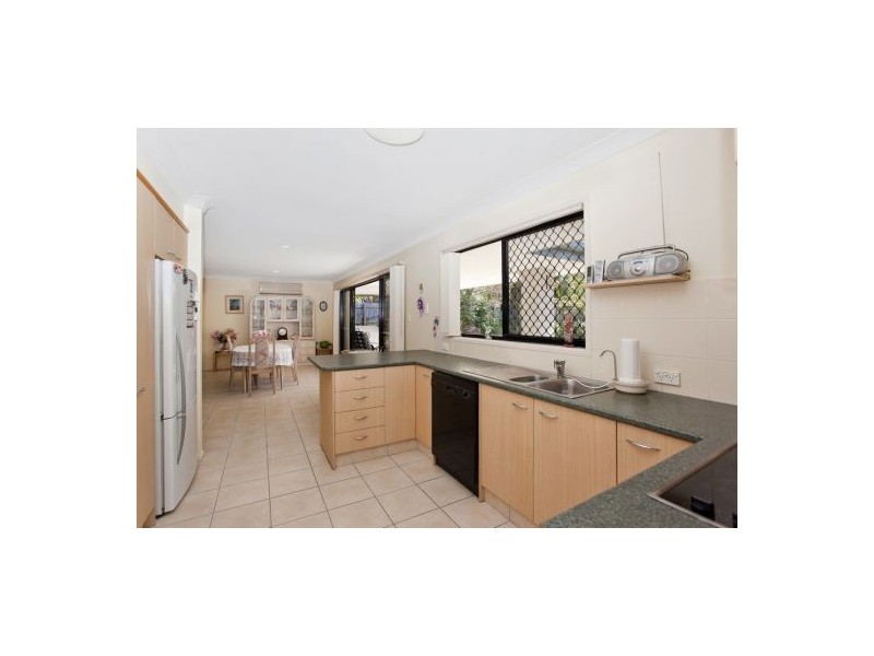 24 Seville Circuit, Burleigh Waters QLD 4220