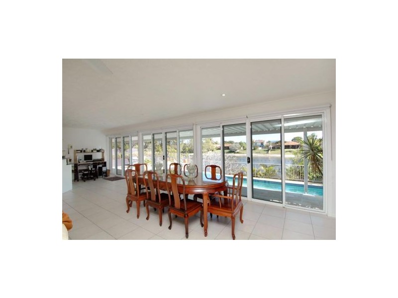 64 Jabiru Avenue, Burleigh Waters QLD 4220