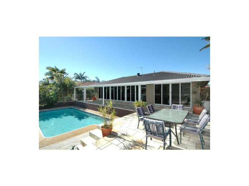 64 Jabiru Avenue, Burleigh Waters QLD 4220