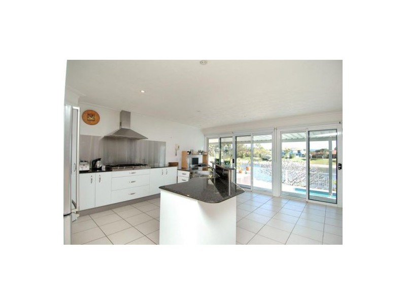 64 Jabiru Avenue, Burleigh Waters QLD 4220