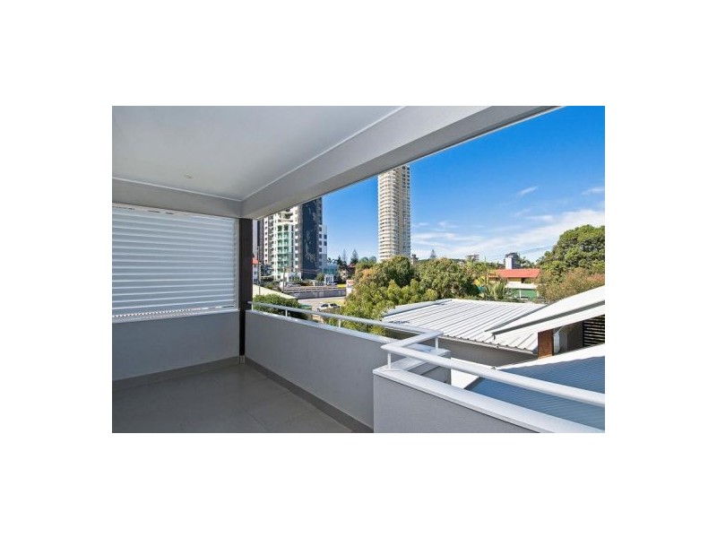 3 Banksia Broadway, Burleigh Heads QLD 4220