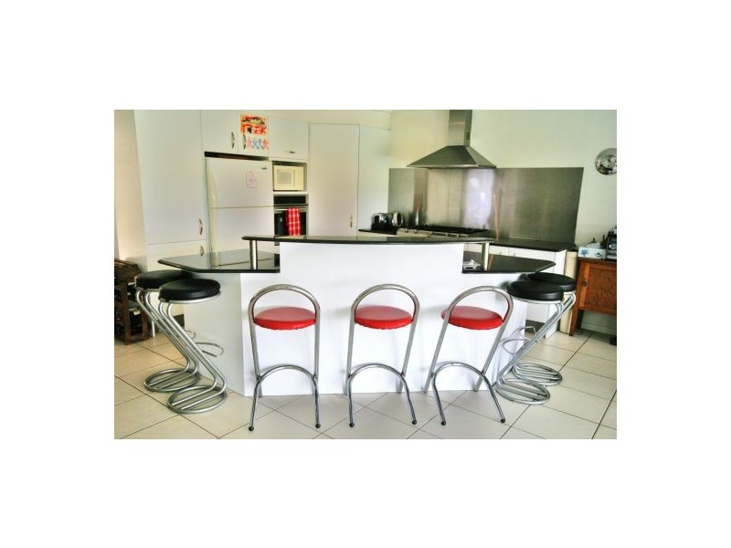 64 Jabiru Avenue, Burleigh Waters QLD 4220