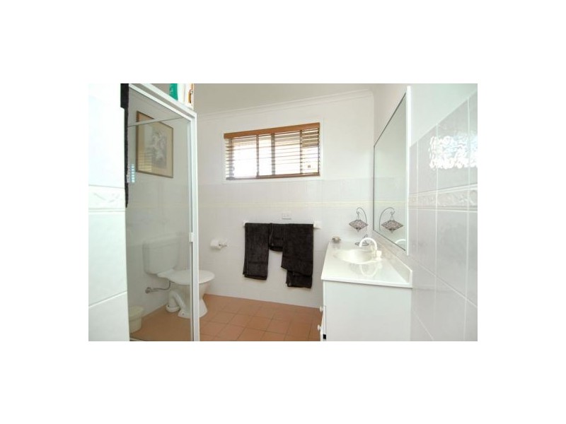 64 Jabiru Avenue, Burleigh Waters QLD 4220