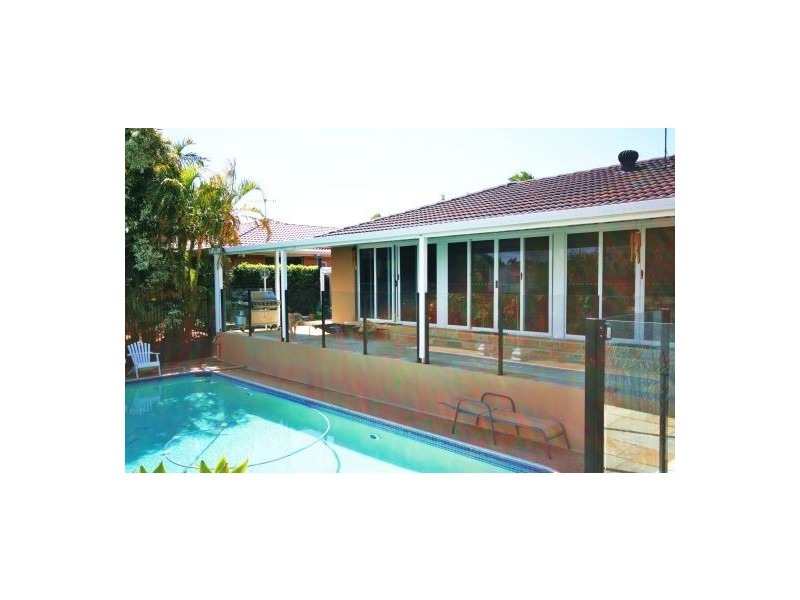 64 Jabiru Avenue, Burleigh Waters QLD 4220