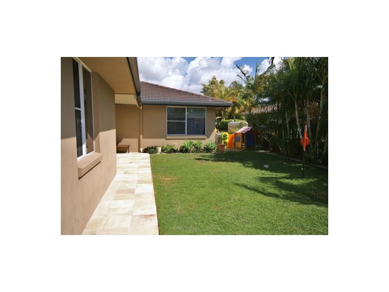 64 Jabiru Avenue, Burleigh Waters QLD 4220