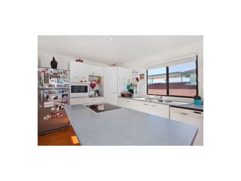 2/52 Albatross Avenue, Mermaid Beach QLD 4218