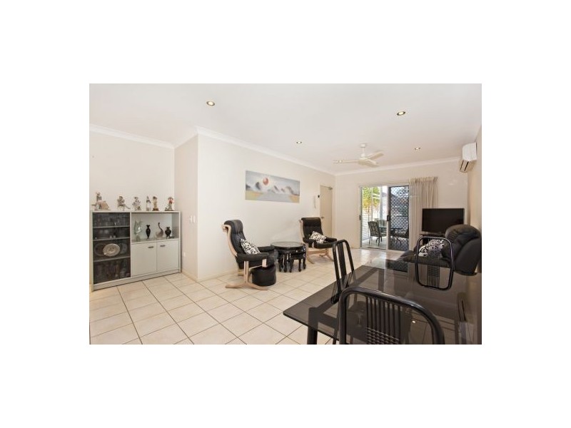 2/22 Burleigh Street, Burleigh Heads QLD 4220