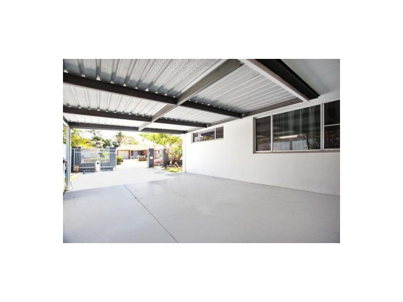 14 Warrina Crescent, Burleigh Waters QLD 4220