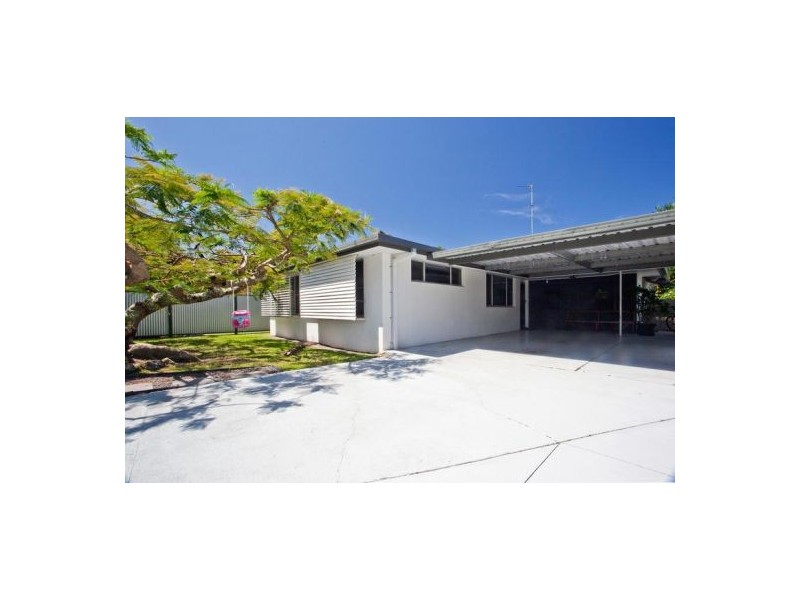 14 Warrina Crescent, Burleigh Waters QLD 4220