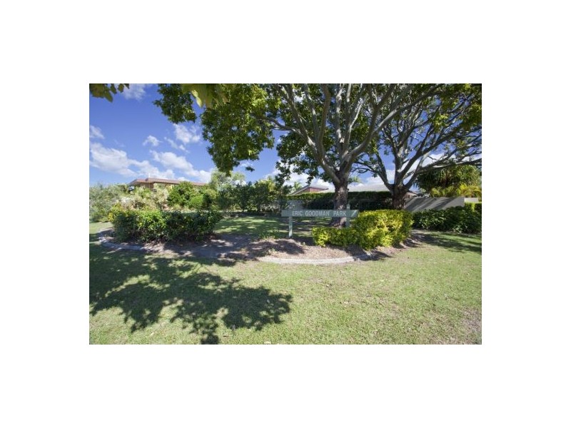 9 Sandpiper Drive, Burleigh Waters QLD 4220