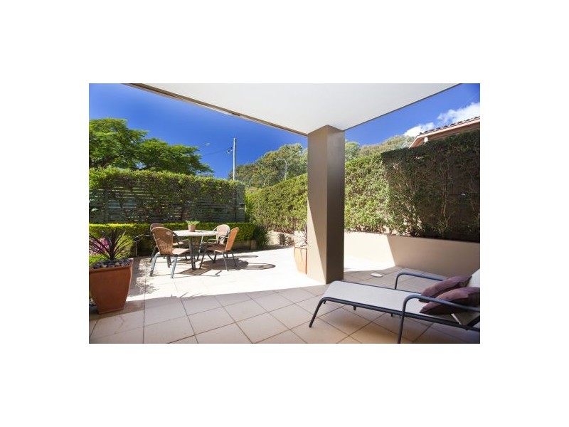 3/4 Park Avenue, Burleigh Heads QLD 4220