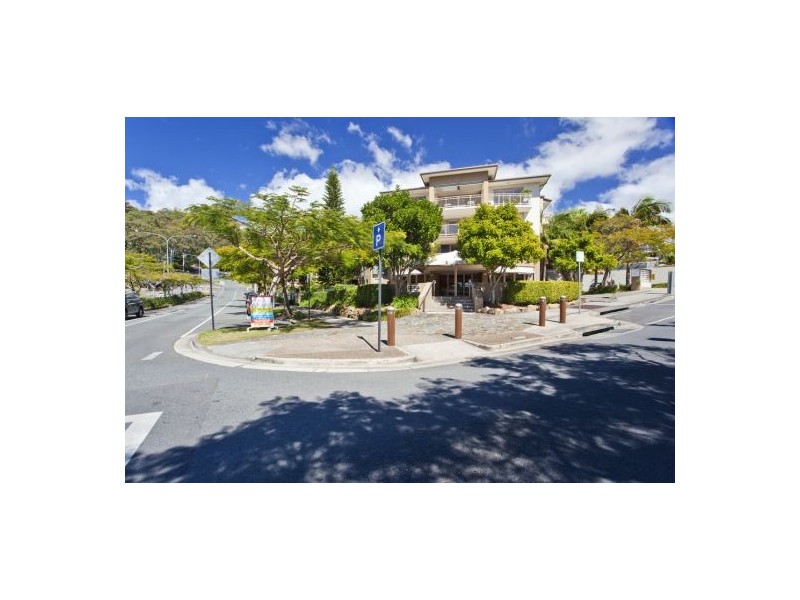 3/4 Park Avenue, Burleigh Heads QLD 4220