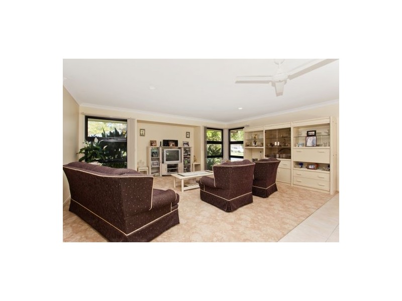 24 Seville Circuit, Burleigh Waters QLD 4220
