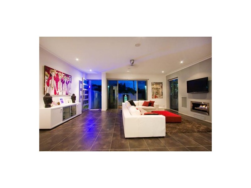23 Messines Crescent, Miami QLD 4220