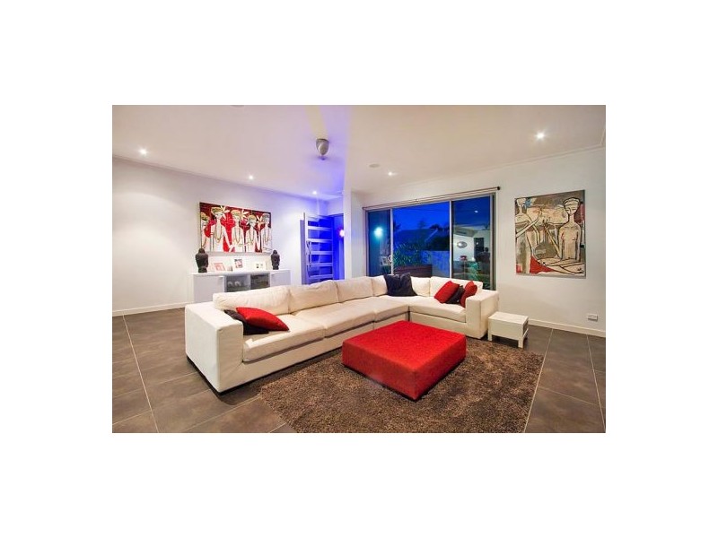 23 Messines Crescent, Miami QLD 4220