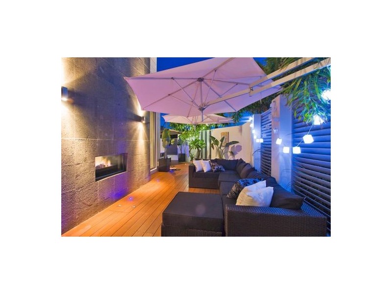 23 Messines Crescent, Miami QLD 4220