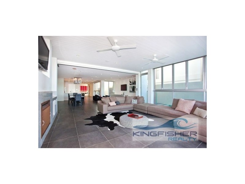 223 Hedges Avenue, Mermaid Beach QLD 4218