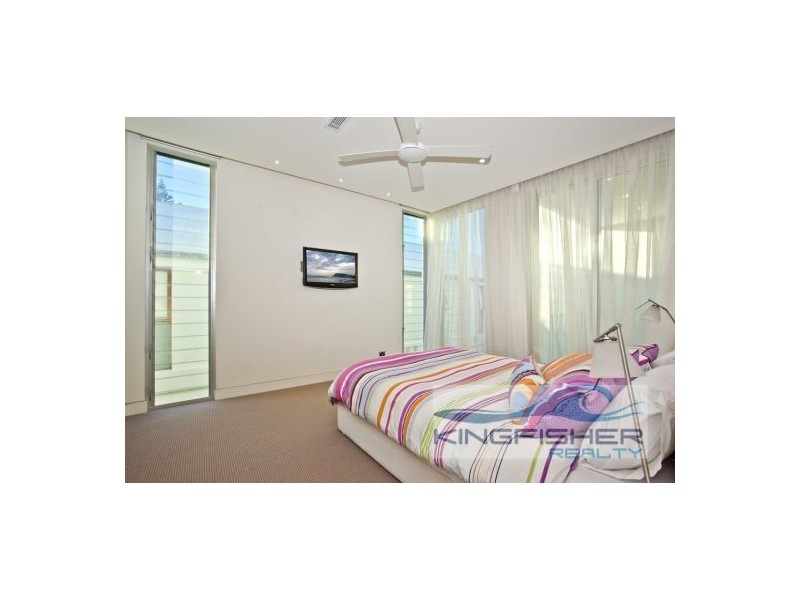 223 Hedges Avenue, Mermaid Beach QLD 4218