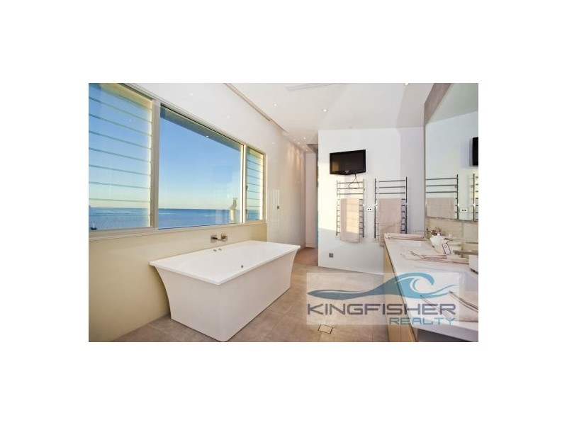 223 Hedges Avenue, Mermaid Beach QLD 4218