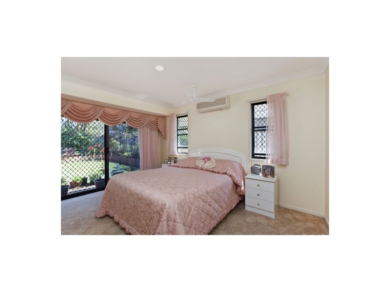 24 Seville Circuit, Burleigh Waters QLD 4220