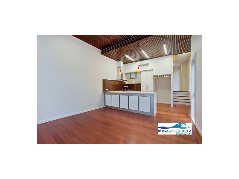 8 Stephens Street, Burleigh Heads QLD 4220