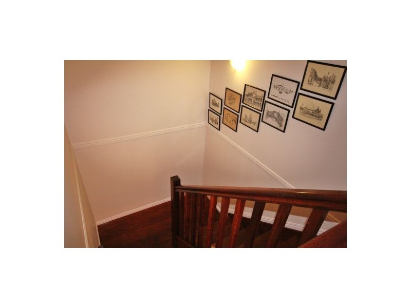 2/57 Albion Avenue, Miami QLD 4220