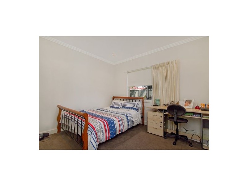 8 Gum Court, Burleigh Waters QLD 4220