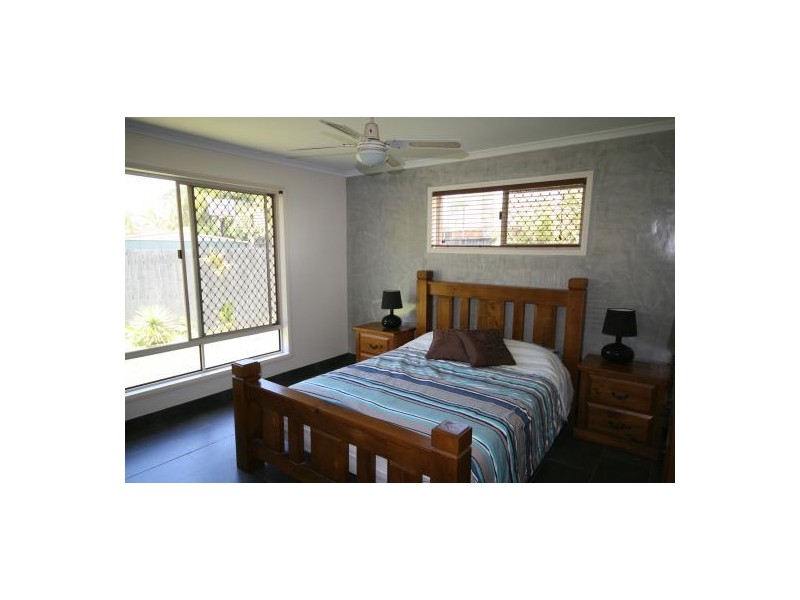 184 Christine Avenue, Burleigh Waters QLD 4220