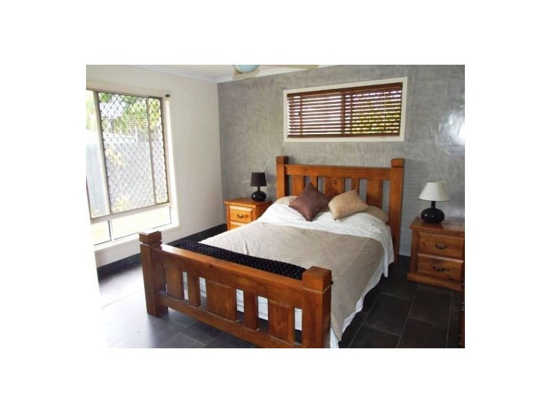 184 Christine Avenue, Burleigh Waters QLD 4220