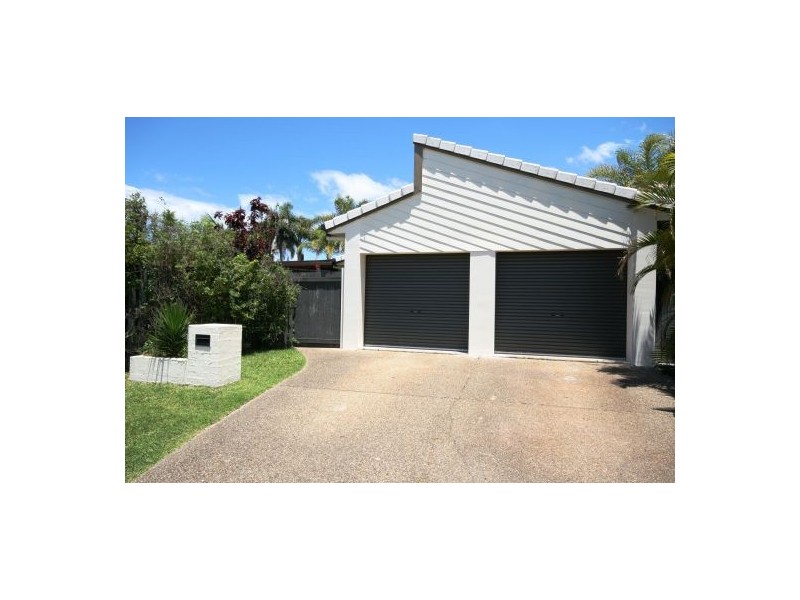 184 Christine Avenue, Burleigh Waters QLD 4220