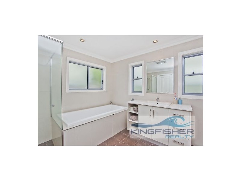 41 Bluejay Street, Burleigh Waters QLD 4220