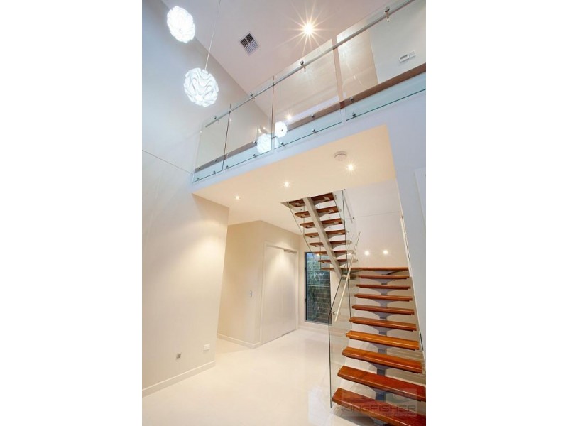 2 Lemana Lane, Burleigh Heads QLD 4220