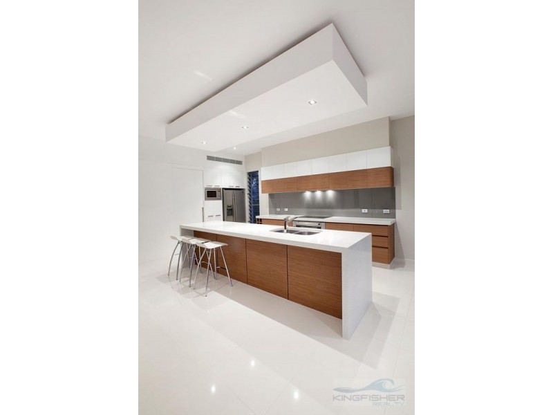 2 Lemana Lane, Burleigh Heads QLD 4220