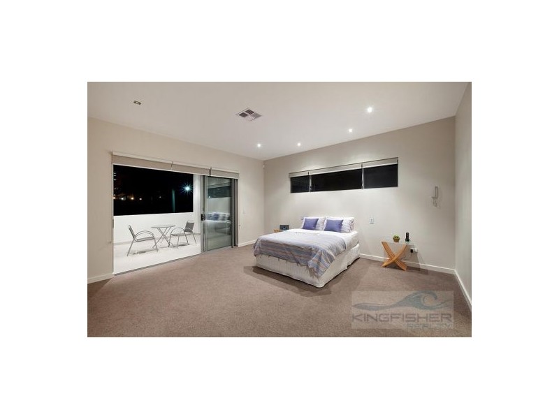 2 Lemana Lane, Burleigh Heads QLD 4220