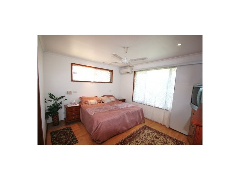 5 Tern Drive, Burleigh Waters QLD 4220