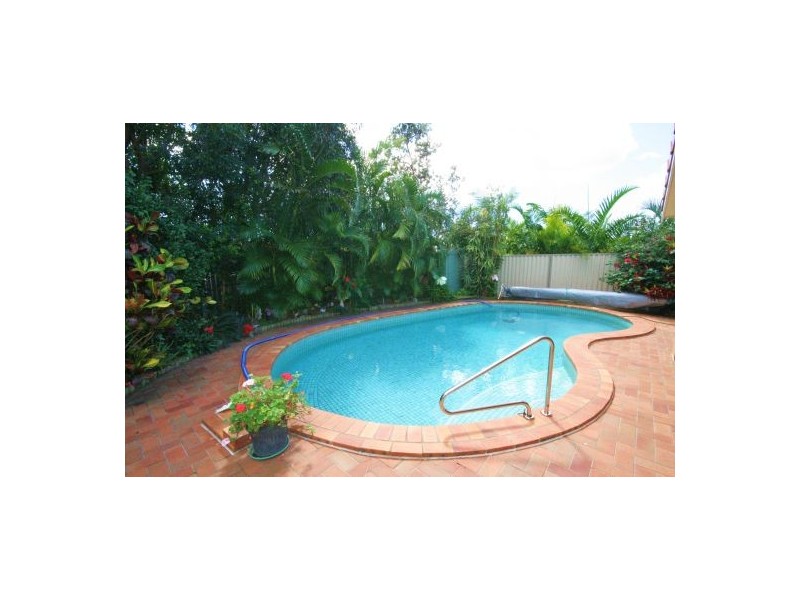 5 Tern Drive, Burleigh Waters QLD 4220
