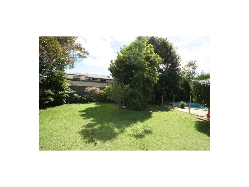 5 Tern Drive, Burleigh Waters QLD 4220