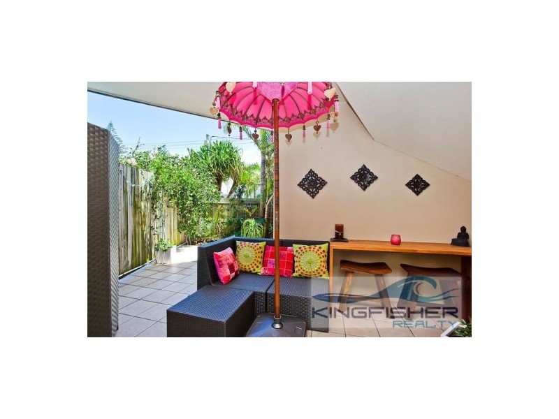 2/53 Petrel Avenue, Mermaid Beach QLD 4218