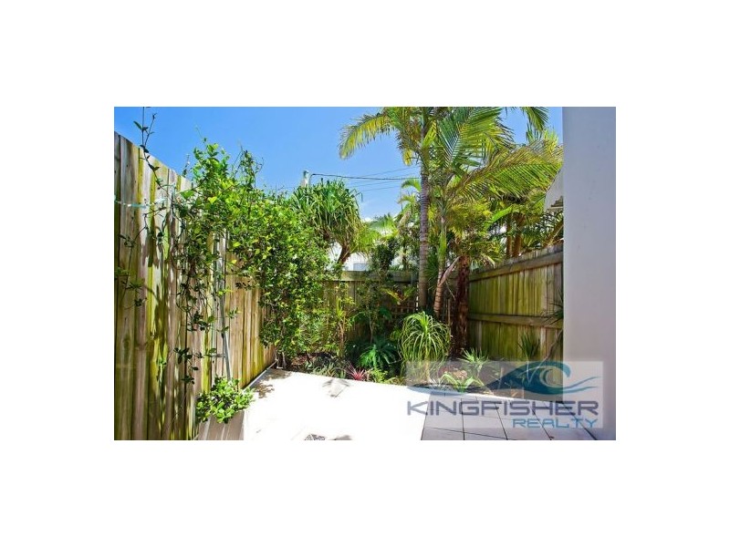 2/53 Petrel Avenue, Mermaid Beach QLD 4218