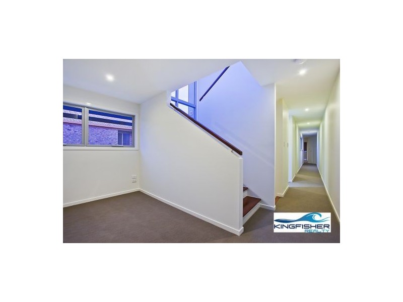 8 Stephens Street, Burleigh Heads QLD 4220