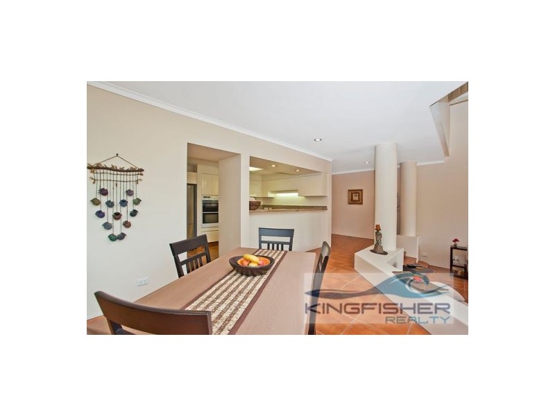 125 Santa Cruz Boulevard, Clear Island Waters QLD 4226