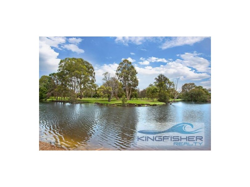 125 Santa Cruz Boulevard, Clear Island Waters QLD 4226