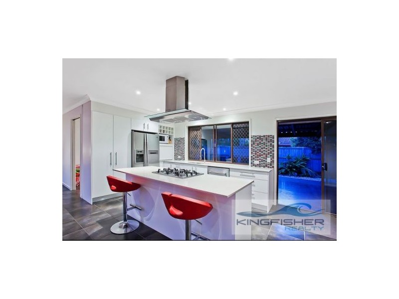 23 Coachwood Court, Burleigh Waters QLD 4220