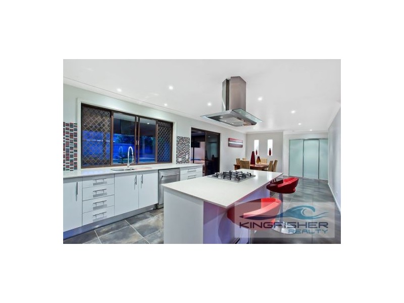 23 Coachwood Court, Burleigh Waters QLD 4220