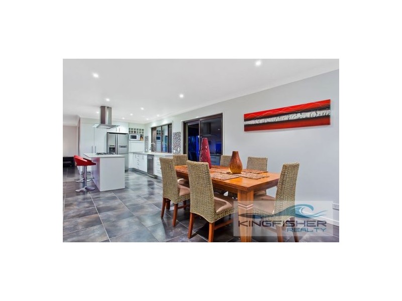 23 Coachwood Court, Burleigh Waters QLD 4220