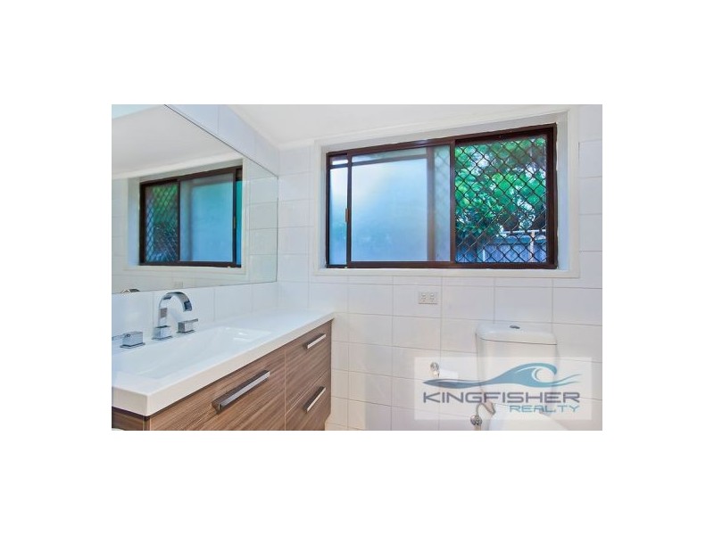 23 Coachwood Court, Burleigh Waters QLD 4220