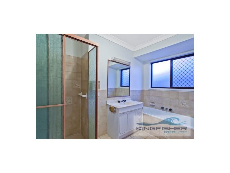 23 Coachwood Court, Burleigh Waters QLD 4220