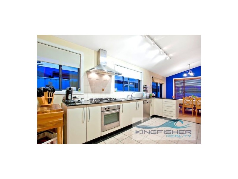 74 Acanthus Avenue, Burleigh Heads QLD 4220