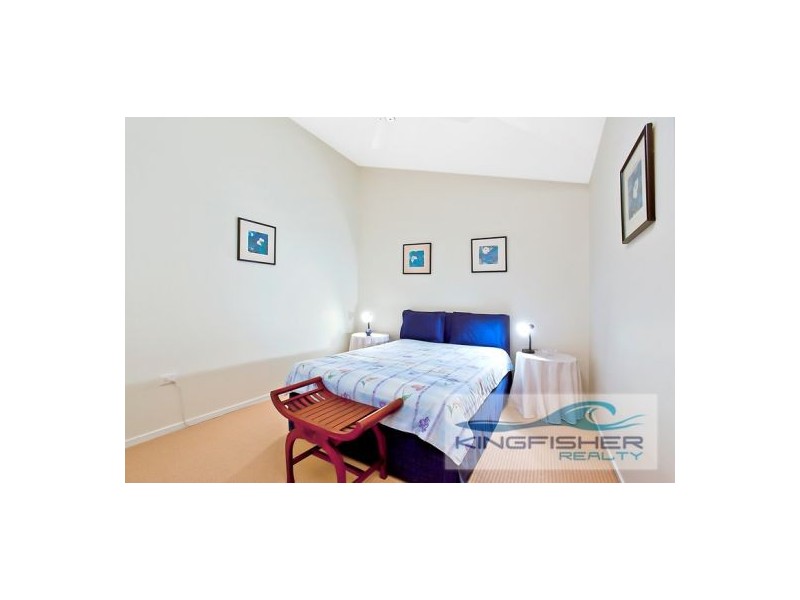 74 Acanthus Avenue, Burleigh Heads QLD 4220