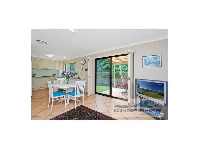 33 Schooner Court, Burleigh Waters QLD 4220